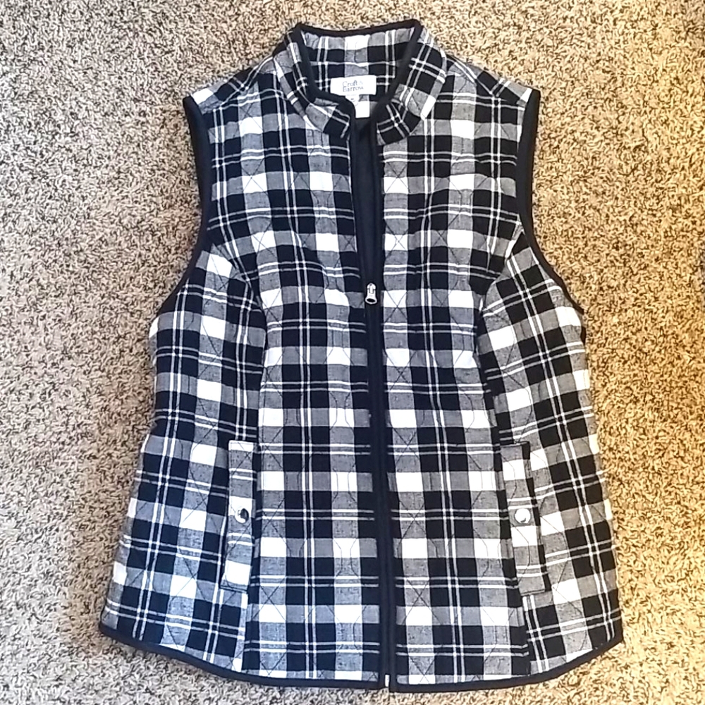 Croft & Barrow black and white checkered vest